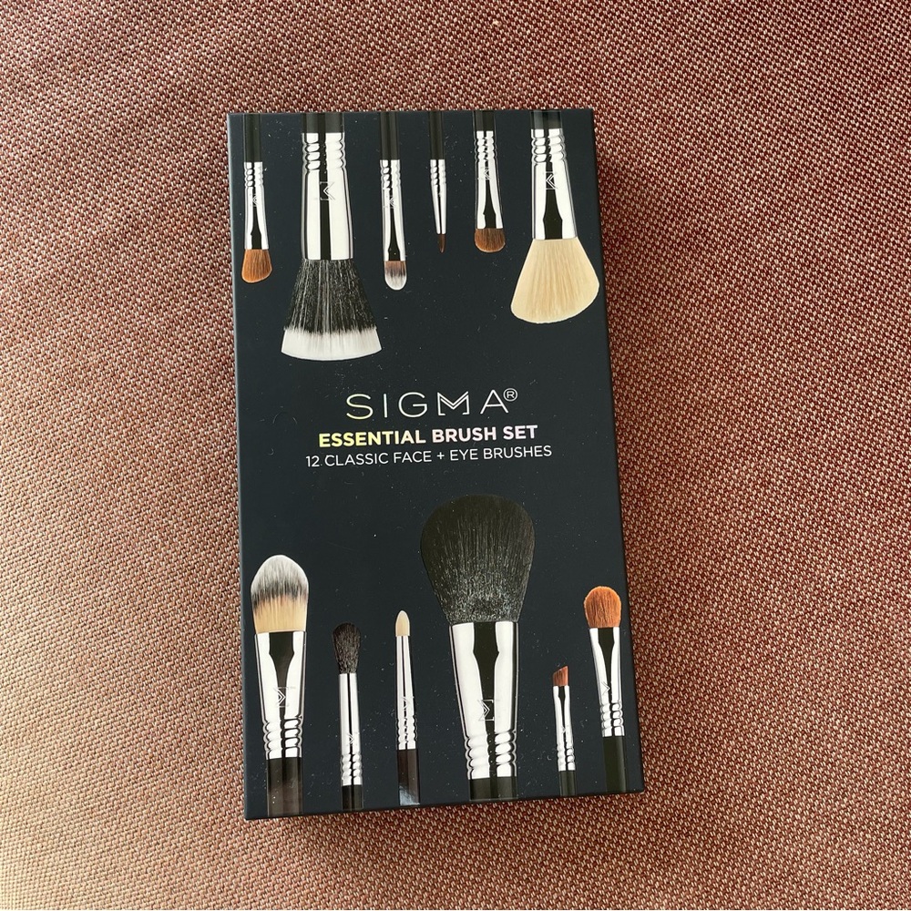 Sigma Beauty Essential Makeup Brush Set